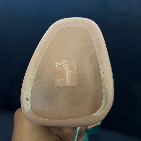 Prada heels - Picture 8 of 9